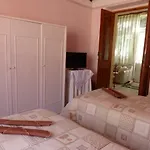Autentica Dimora Campidanese - Ziu Antoi E Zia Srivia 3*