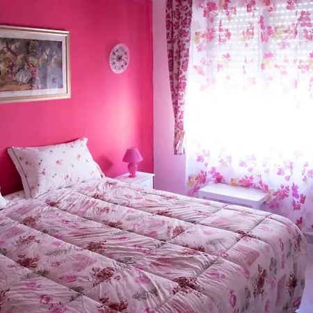Autentica Dimora Campidanese - Ziu Antoi E Zia Srivia 3* Sestu